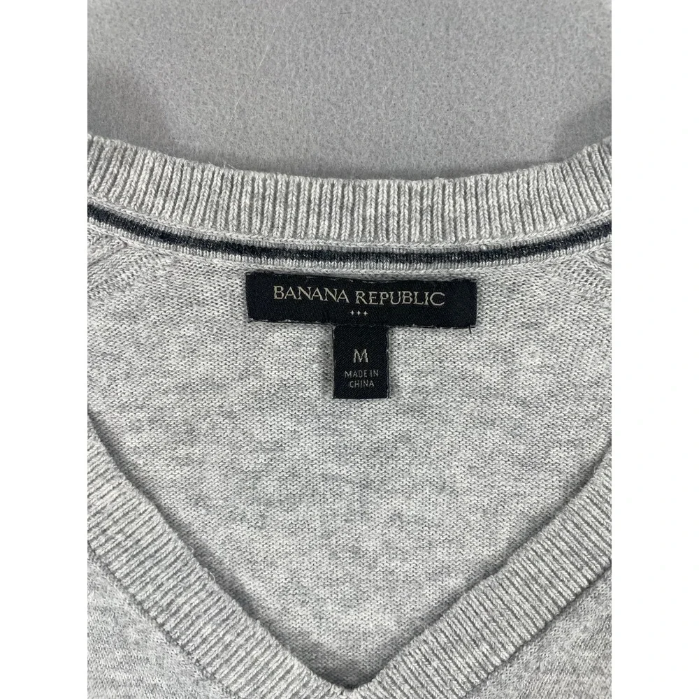 Banana Republic Mens Sweater V-Neck Light Gray Cotton Knit Size M